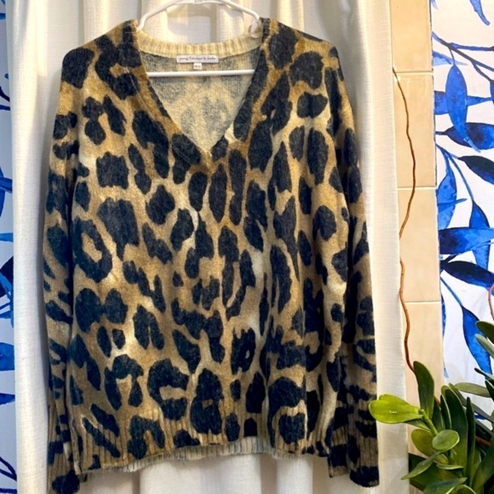 NWOT Young Fabulous & Broke Acrylic & Nylon Leopard Print V Neck Pullover M-L